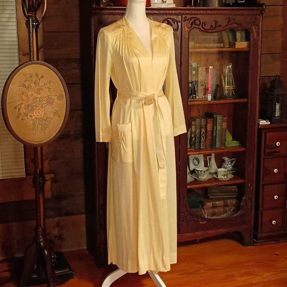 Vintage Kayser bathrobe - S